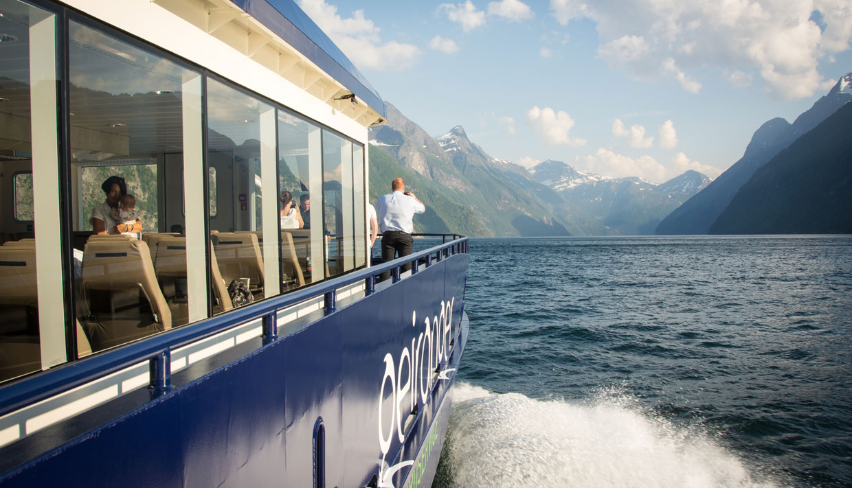 fjordcruise alesund geiranger