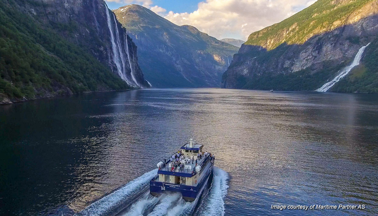 fjord cruise alesund