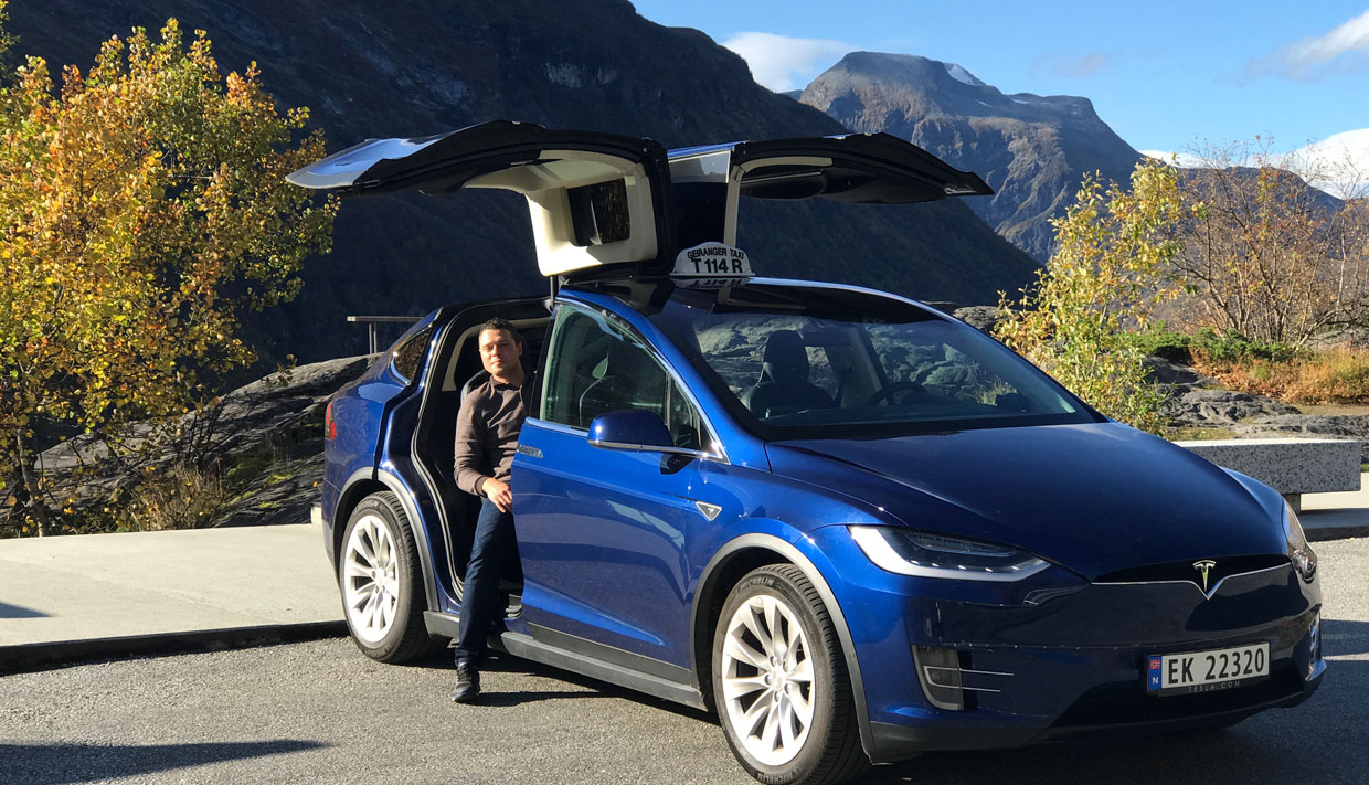 Tesla Taxi Scenic Tour