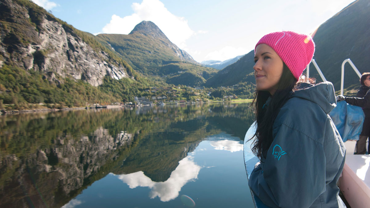 Geiranger Silent Fjord Cruise � 2 timer